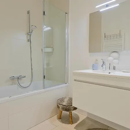 Modern New Luxurious In Centre Of Apartmán *