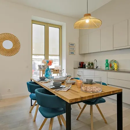 Modern New Luxurious In Centre Of *